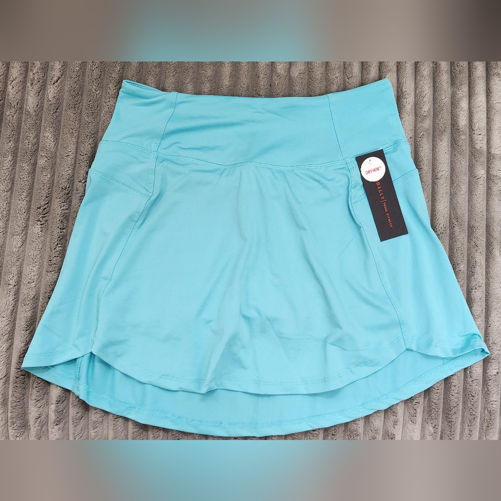 NWT BALLY Total Fitness Dry-Wic Skort